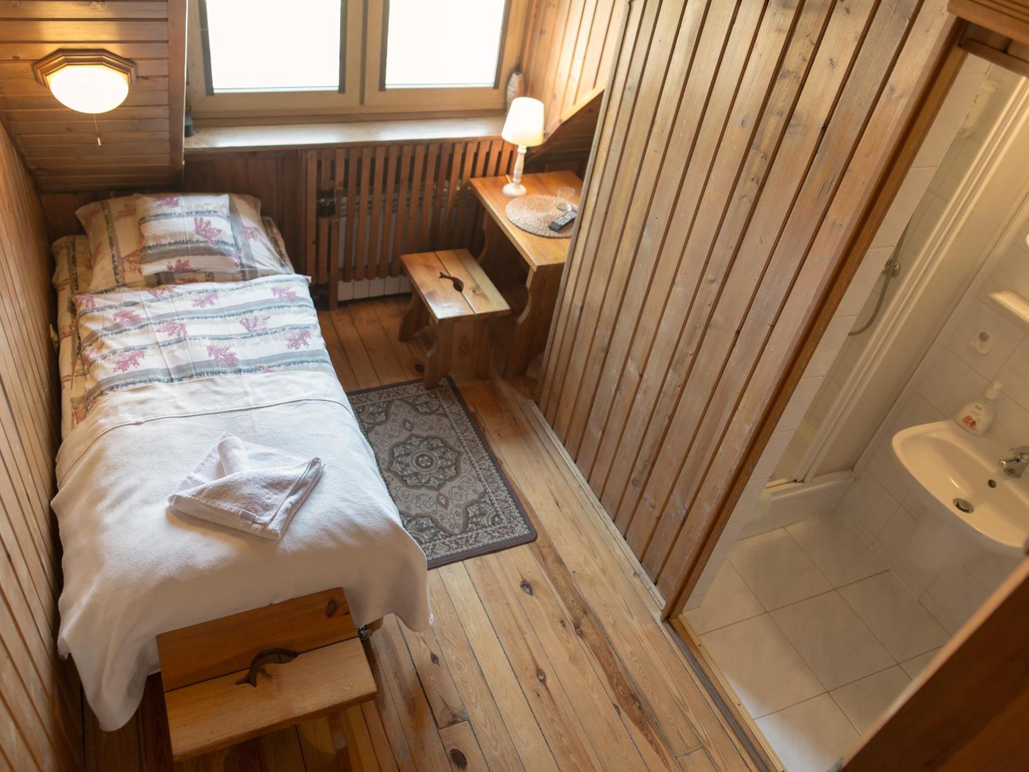 Hotel Wyrwidab Chodziez Ruang foto
