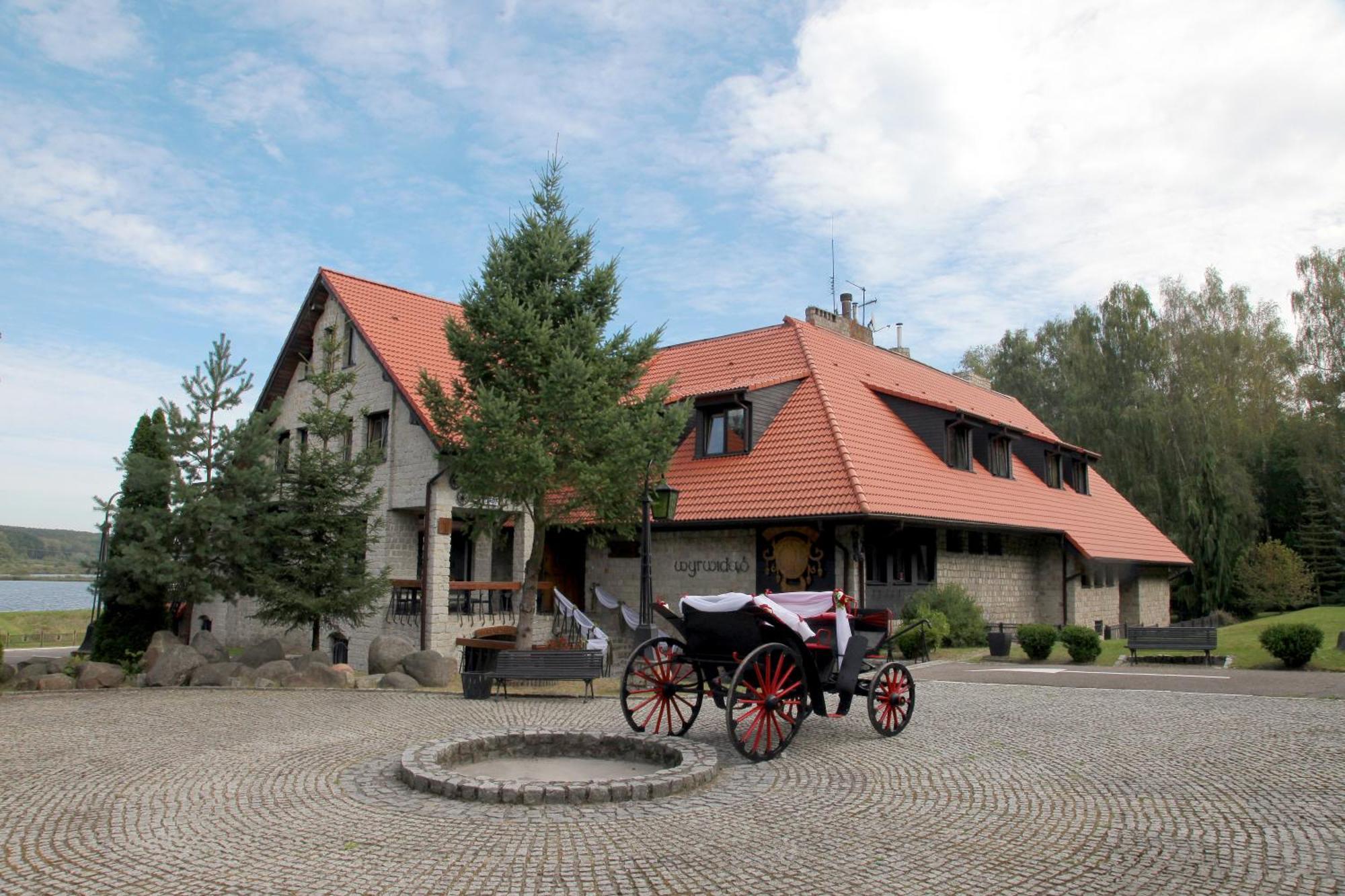 Hotel Wyrwidab Chodziez Bagian luar foto
